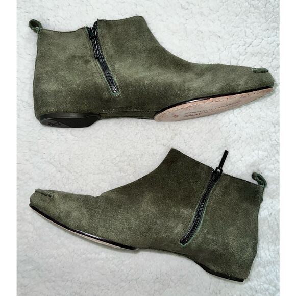 Donald J Pliner green Sport Suede Ankle Boot - BELLE-23 - size 7.5 - E7 - Picture 2 of 6